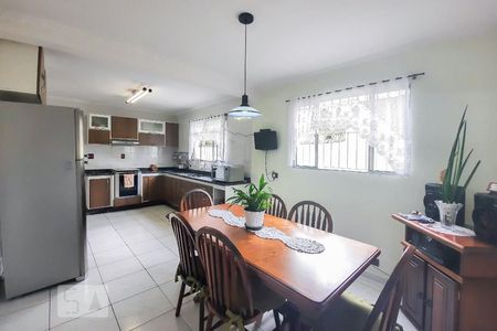 Casa à venda com 190m², 3 quartos e 4 vagas