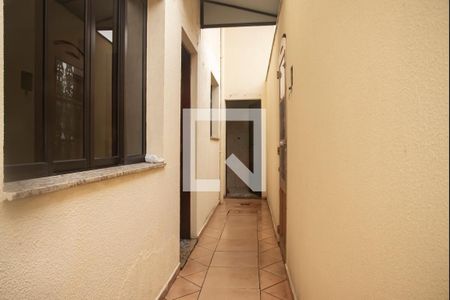 Hall de entrada/Quintal de casa à venda com 3 quartos, 202m² em São Judas, São Paulo