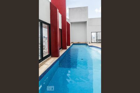 Apartamento à venda com 37m², 1 quarto e 1 vagaÁrea comum - Piscina