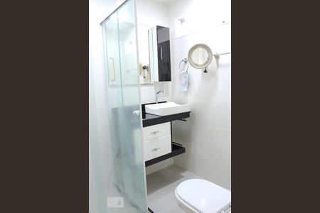 banheiro de apartamento à venda com 2 quartos, 73m² em Barra da Tijuca, Rio de Janeiro