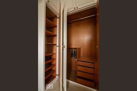 Apartamento à venda com 160m², 4 quartos e 3 vagasQuarto 3 - Suíte