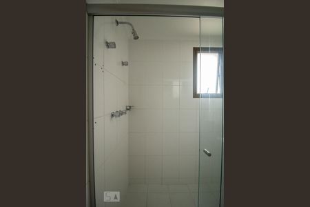 Apartamento à venda com 160m², 4 quartos e 3 vagasBanheiro Quarto 4