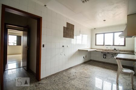 Apartamento à venda com 160m², 4 quartos e 3 vagasCozinha