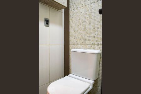 Casa à venda com 110m², 2 quartos e 2 vagasLAVABO / BANHEIRO