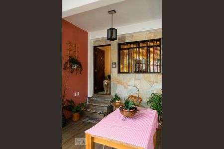 Casa à venda com 110m², 2 quartos e 2 vagasGARAGEM