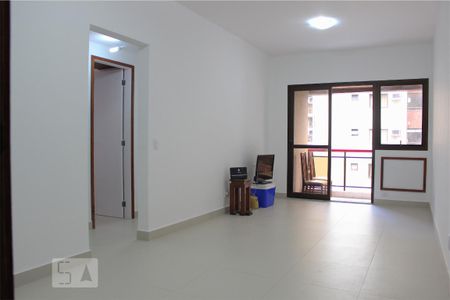 Sala de apartamento para alugar com 3 quartos, 87m² em Barra da Tijuca, Rio de Janeiro