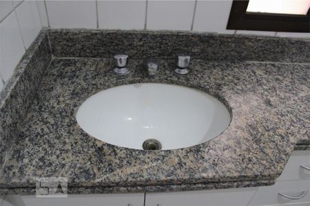 Apartamento para alugar com 87m², 3 quartos e 1 vaga Apartamento para alugar com 87m², 3 quartos e 1 vagaBanheiro da Suíte