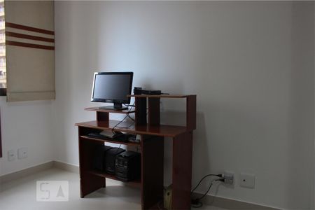 Apartamento para alugar com 87m², 3 quartos e 1 vaga Apartamento para alugar com 87m², 3 quartos e 1 vagaQuarto