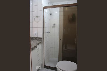 Apartamento para alugar com 87m², 3 quartos e 1 vaga Apartamento para alugar com 87m², 3 quartos e 1 vagaBanheiro da Suíte