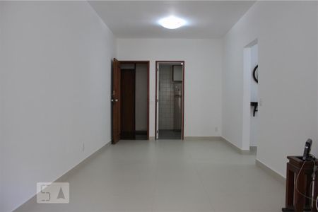 Sala de apartamento para alugar com 3 quartos, 87m² em Barra da Tijuca, Rio de Janeiro