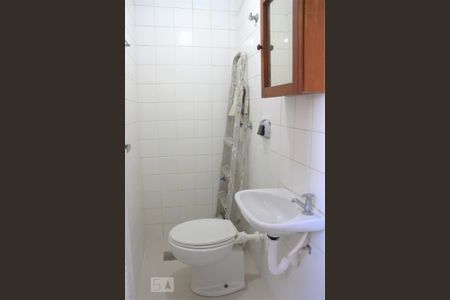 Apartamento para alugar com 87m², 3 quartos e 1 vaga Apartamento para alugar com 87m², 3 quartos e 1 vagaBanheiro de Serviço