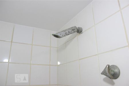 Banheiro de Serviço de apartamento para alugar com 3 quartos, 87m² em Barra da Tijuca, Rio de Janeiro