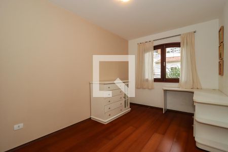 Casa de condomínio para alugar com 200m², 3 quartos e sem vaga Casa de condomínio para alugar com 200m², 3 quartos e sem vagaQuarto 3