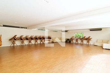 Casa de condomínio para alugar com 200m², 3 quartos e sem vaga Casa de condomínio para alugar com 200m², 3 quartos e sem vagaÁrea comum - Salão de festas