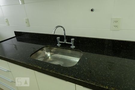 Apartamento à venda com 90m², 2 quartos e 2 vagasCozinha - Torneira