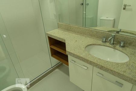 Apartamento à venda com 90m², 2 quartos e 2 vagasBanheiro Social 