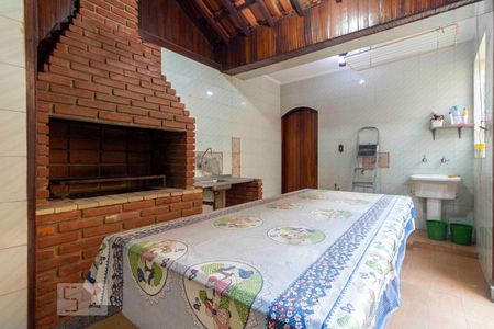 Casa à venda com 140m², 3 quartos e 2 vagas Casa à venda com 140m², 3 quartos e 2 vagasÁrea de Churrasco