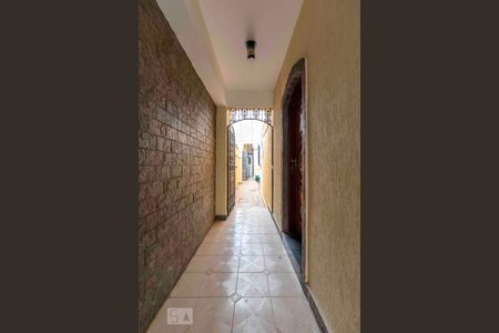 Casa à venda com 140m², 3 quartos e 2 vagas Casa à venda com 140m², 3 quartos e 2 vagasAcesso de Entra e Corredor