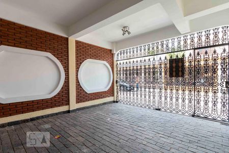 Casa à venda com 140m², 3 quartos e 2 vagas Casa à venda com 140m², 3 quartos e 2 vagasGaragem