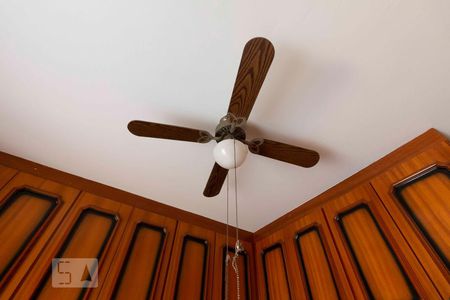 Casa à venda com 140m², 3 quartos e 2 vagas Casa à venda com 140m², 3 quartos e 2 vagasQuarto 1 - Suite