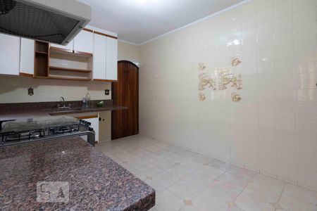 Casa à venda com 140m², 3 quartos e 2 vagas Casa à venda com 140m², 3 quartos e 2 vagasCozinha