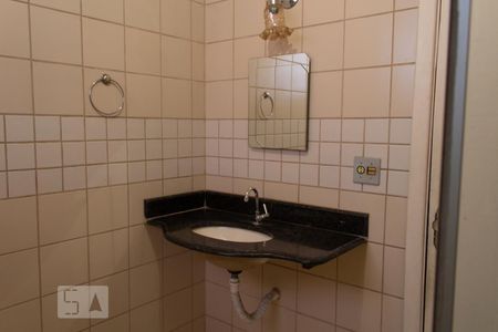 Casa à venda com 145m², 4 quartos e sem vaga Casa à venda com 145m², 4 quartos e sem vagaBanheiro 1