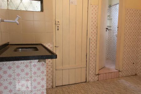 Casa à venda com 145m², 4 quartos e sem vaga Casa à venda com 145m², 4 quartos e sem vagaCozinha