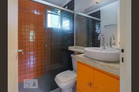 Apartamento à venda com 68m², 3 quartos e 2 vagasBanheiro