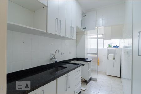 Cozinha de apartamento à venda com 2 quartos, 57m² em Vila Parque Jabaquara, São Paulo