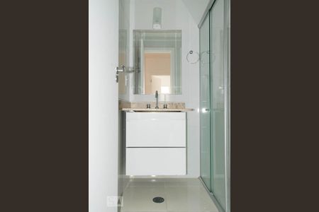 Apartamento para alugar com 70m², 3 quartos e 2 vagas Apartamento para alugar com 70m², 3 quartos e 2 vagasBanheiro 2