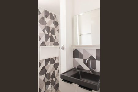 Banheiro Social de apartamento para alugar com 2 quartos, 50m² em Vila Siqueira, São Paulo