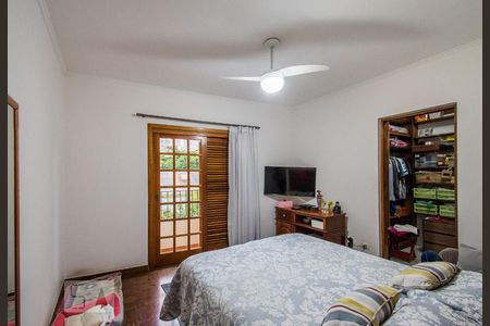 Casa à venda com 200m², 3 quartos e 3 vagasQuarto 3 Suíte