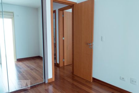 Apartamento para alugar com 123m², 3 quartos e 2 vagasQuarto 2