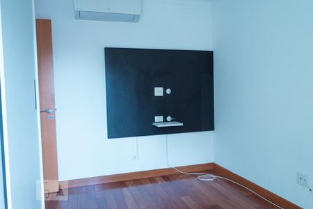 Apartamento para alugar com 123m², 3 quartos e 2 vagasBanheiro do Quarto 1