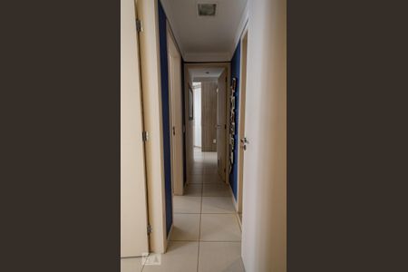 Corredor de apartamento à venda com 3 quartos, 74m² em Maracanã, Rio de Janeiro