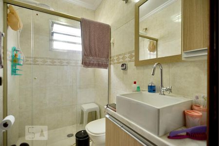 Casa à venda com 220m², 3 quartos e 2 vagasBanheiro