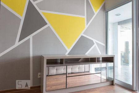 Sala de apartamento para alugar com 2 quartos, 66m² em Parque Industrial Tomas Edson, São Paulo