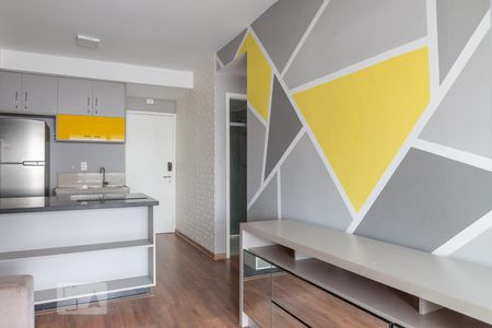 Sala de apartamento para alugar com 2 quartos, 66m² em Parque Industrial Tomas Edson, São Paulo