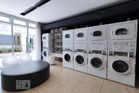 Apartamento para alugar com 66m², 2 quartos e 2 vagas Apartamento para alugar com 66m², 2 quartos e 2 vagasÁrea Comum - Lavanderia