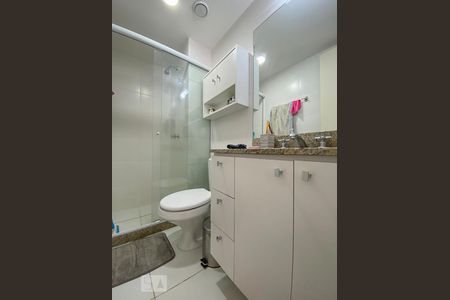 Apartamento à venda com 181m², 3 quartos e 2 vagasBanheiro da Suíte