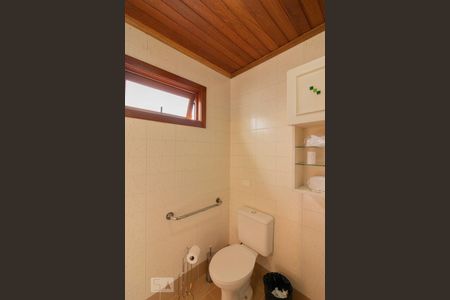 Casa para alugar com 250m², 3 quartos e 1 vaga Casa para alugar com 250m², 3 quartos e 1 vagaBanheiro