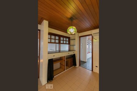 Casa para alugar com 250m², 3 quartos e 1 vaga Casa para alugar com 250m², 3 quartos e 1 vagaCopa