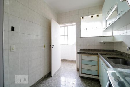 Apartamento à venda com 60m², 2 quartos e 1 vaga Apartamento à venda com 60m², 2 quartos e 1 vagaCozinha
