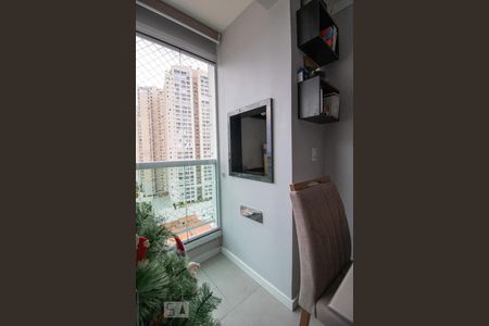 Detalhe sala de jantar de apartamento para alugar com 2 quartos, 52m² em Vila Augusta, Guarulhos