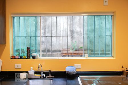 Casa à venda com 250m², 3 quartos e 2 vagas Casa à venda com 250m², 3 quartos e 2 vagasCozinha