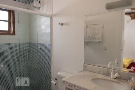 Casa à venda com 250m², 3 quartos e 2 vagas Casa à venda com 250m², 3 quartos e 2 vagasBanheiro da Suíte 1