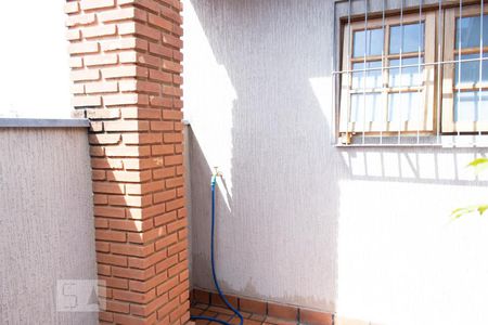 Casa à venda com 250m², 3 quartos e 2 vagas Casa à venda com 250m², 3 quartos e 2 vagasQuintal da Suíte 2