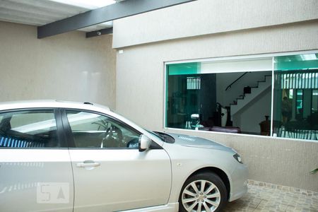 Casa à venda com 250m², 3 quartos e 2 vagas Casa à venda com 250m², 3 quartos e 2 vagasGaragem