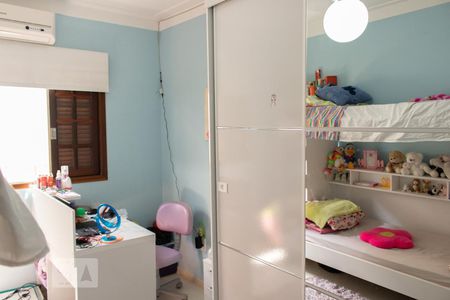 Casa à venda com 250m², 3 quartos e 2 vagas Casa à venda com 250m², 3 quartos e 2 vagasQuarto 1