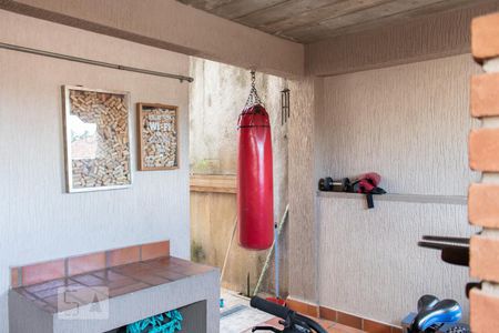 Casa à venda com 250m², 3 quartos e 2 vagas Casa à venda com 250m², 3 quartos e 2 vagasÁrea comum - Churrasqueira